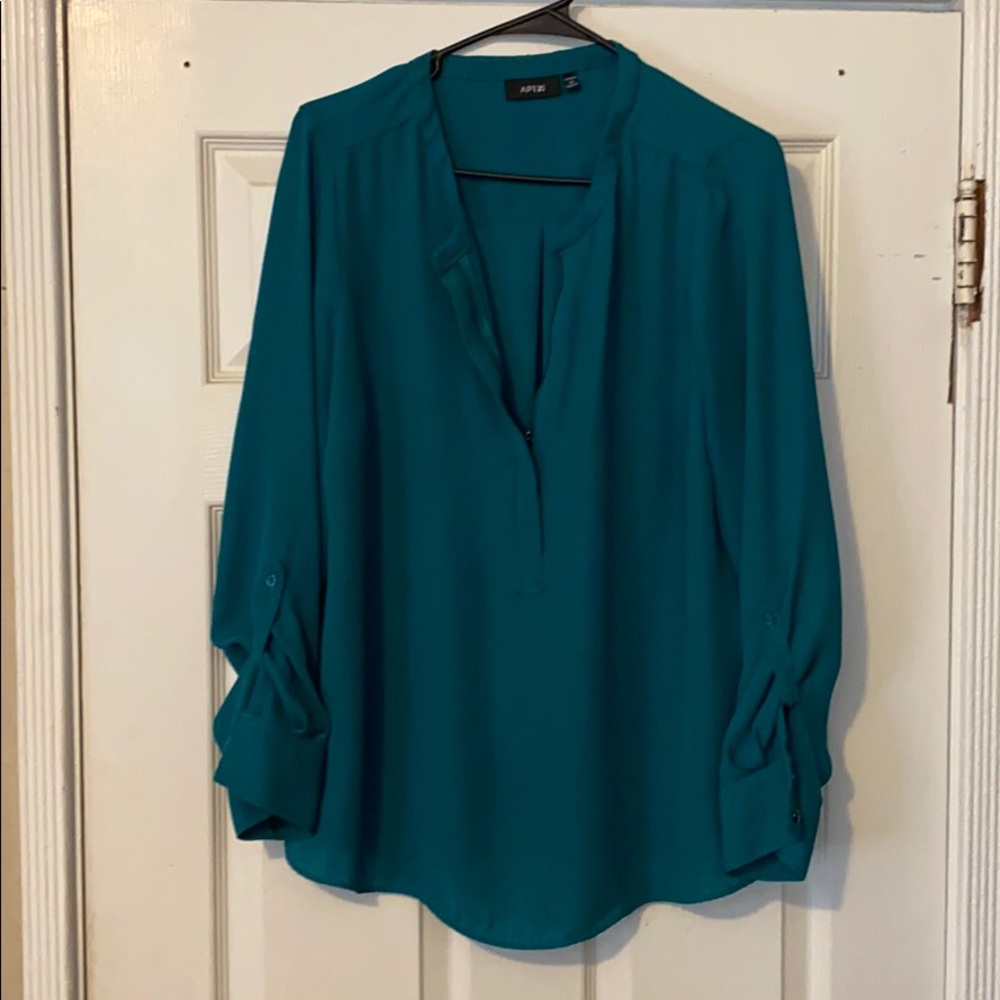 Apt 9 blouse